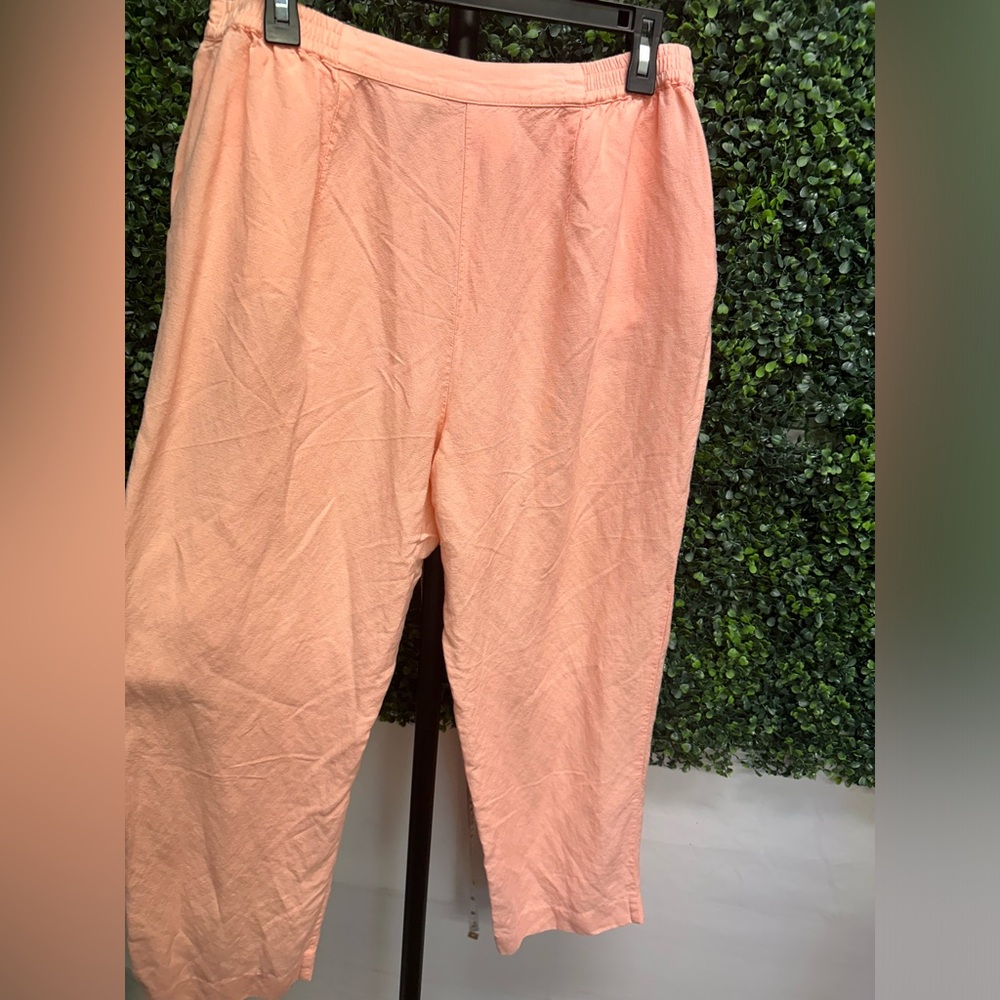 EUC Ruby Road | Linen Blend Crop - Picture 5 of 5